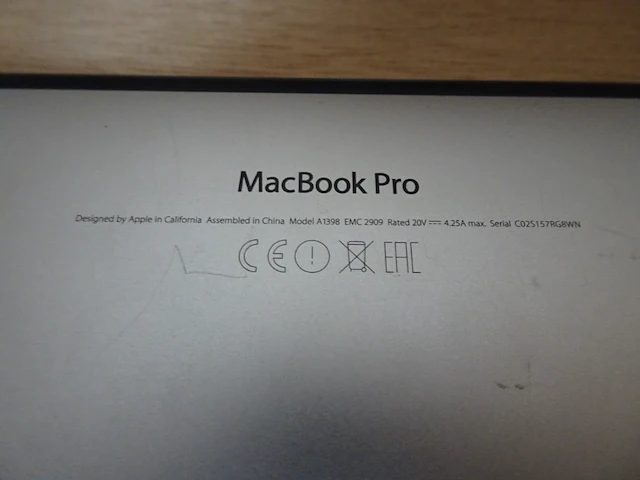 Macbook pro apple - afbeelding 3 van  4