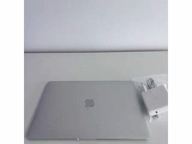 Macbook pro retina - afbeelding 6 van  7