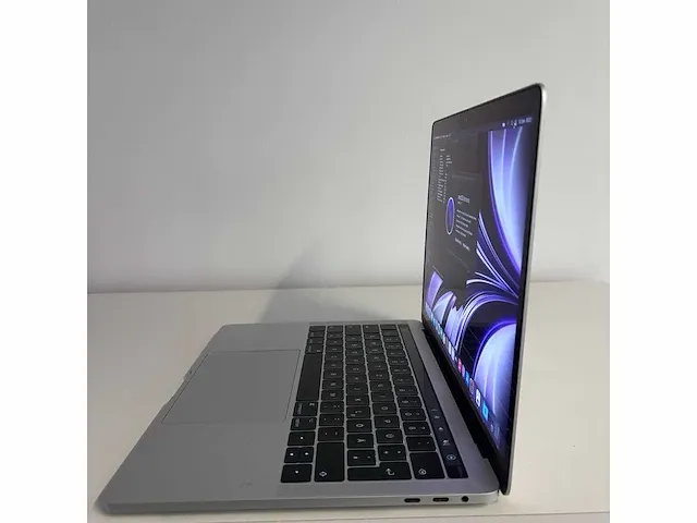 Macbook pro touch bar - afbeelding 2 van  6