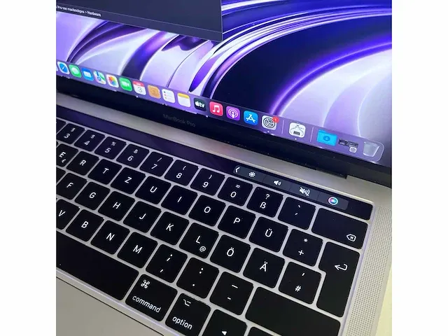 Macbook pro touch bar - afbeelding 5 van  6