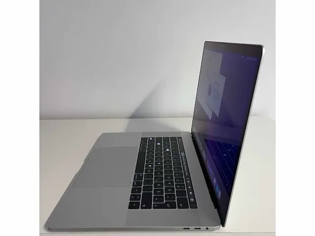 Macbook pro touch bar - afbeelding 2 van  9