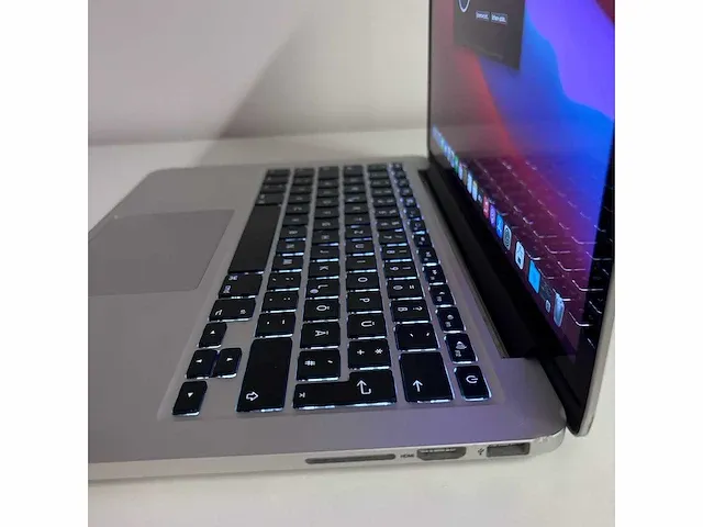 Macbook pro - afbeelding 3 van  8