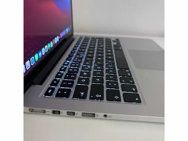 Macbook pro - afbeelding 5 van  8