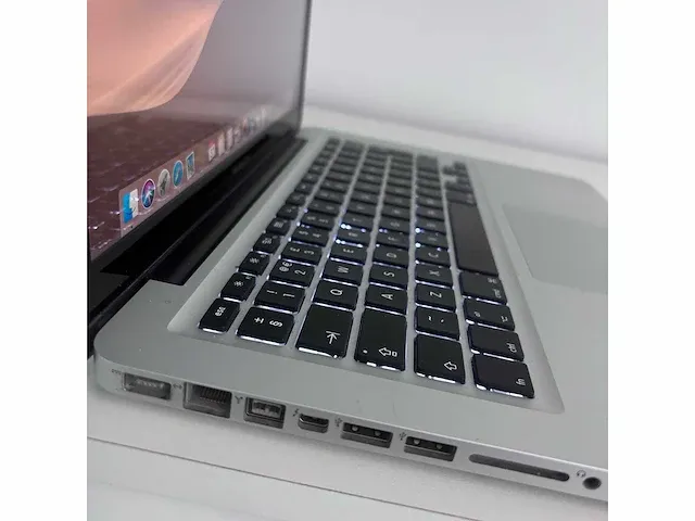 Macbook pro - afbeelding 4 van  7