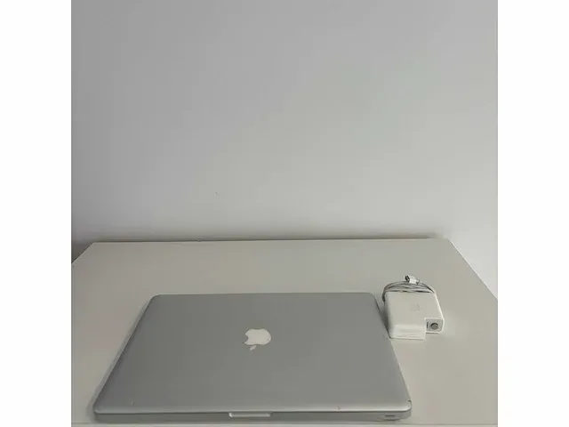 Macbook pro - afbeelding 8 van  9