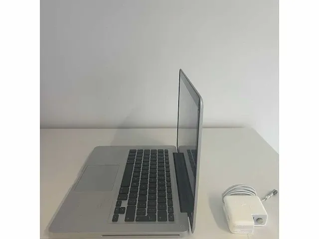 Macbook pro - afbeelding 2 van  5