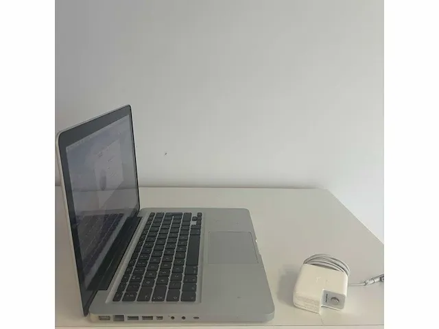 Macbook pro - afbeelding 3 van  5