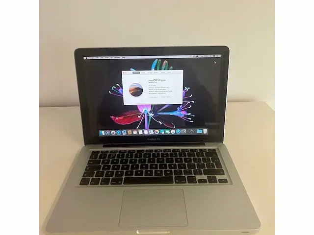 Macbook pro - afbeelding 1 van  5