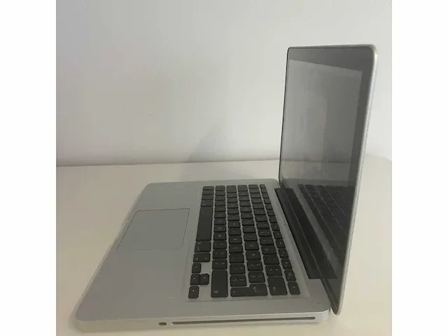 Macbook pro - afbeelding 2 van  5