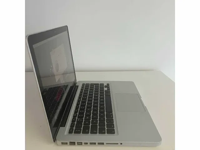 Macbook pro - afbeelding 3 van  5