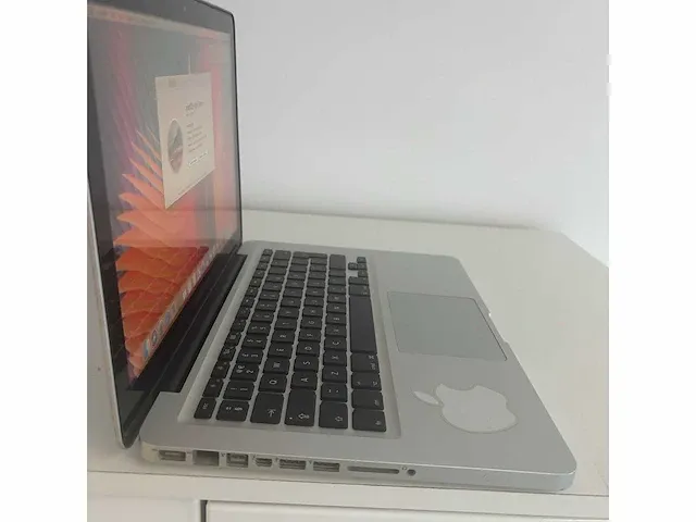 Macbook pro - afbeelding 4 van  6