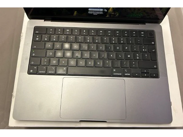 Macbook pro - afbeelding 4 van  6