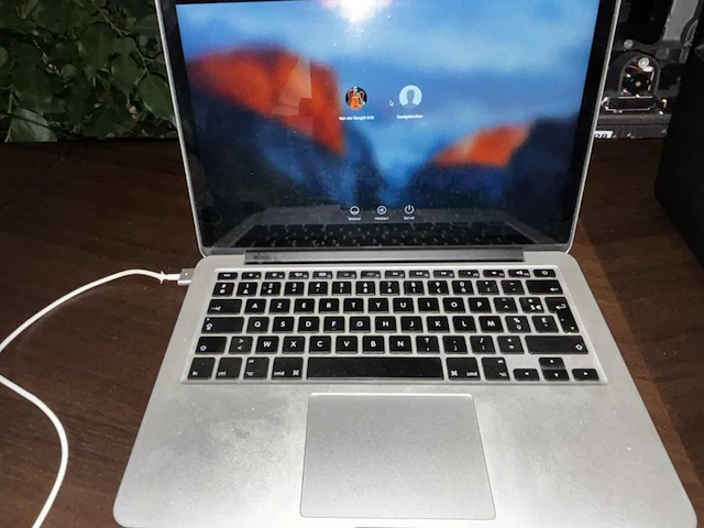 Macbook pro - afbeelding 2 van  10