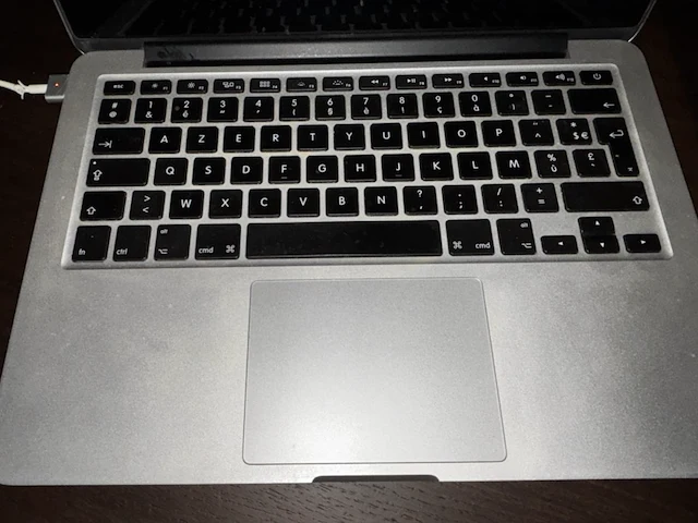 Macbook pro - afbeelding 3 van  10