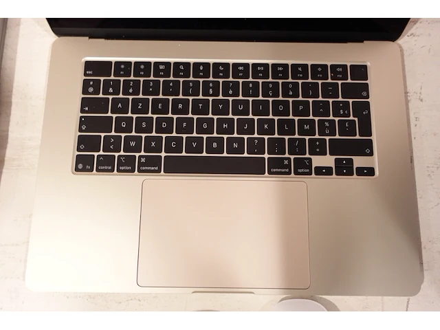 Macbook - afbeelding 4 van  5