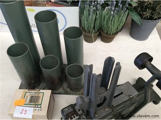 Machientje bloemenprikker met toebehoren - afbeelding 4 van  4