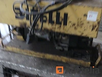 Machine voor het maken van teervoegen tussen bitteli motospray betonplaten - afbeelding 1 van  7