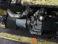 Machine voor het maken van teervoegen tussen bitteli motospray betonplaten - afbeelding 4 van  7