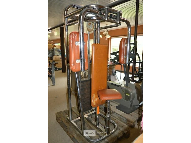 Machine voor trainen biceps en triceps - afbeelding 2 van  9