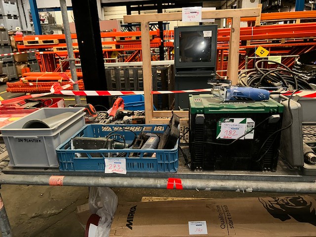 Machines - afbeelding 1 van  7