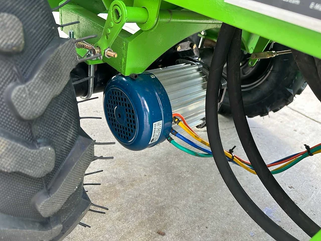 Machpro - 2025 - mp-l307 - elektrische mini-lader - afbeelding 9 van  24