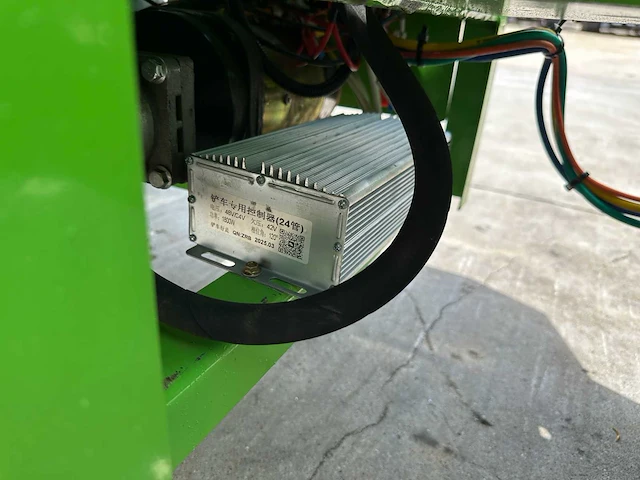 Machpro - 2025 - mp-l307 - elektrische mini-lader - afbeelding 10 van  24