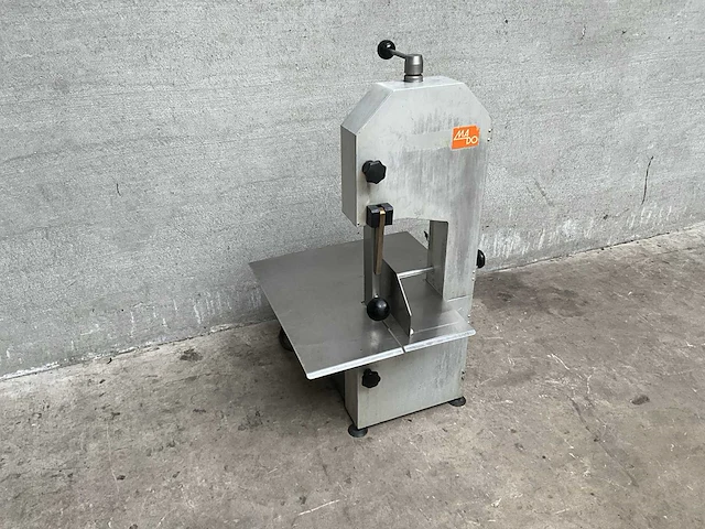 Mado - beenderzaagmachine - afbeelding 1 van  5