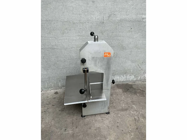 Mado - beenderzaagmachine - afbeelding 2 van  5
