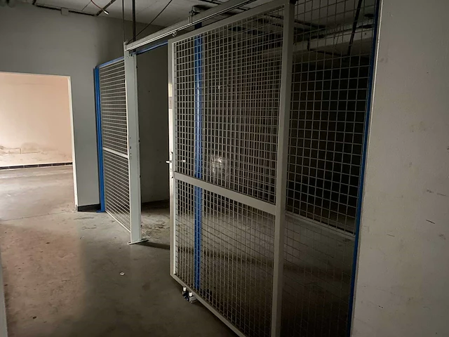 Magazijn afsluiting met schuifdeur - afbeelding 2 van  3