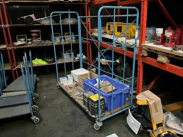 Magazijn kar inhoud - afbeelding 1 van  2
