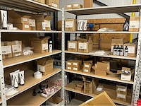 Magazijn voorraad diverse cosmetica (500x) - afbeelding 5 van  25