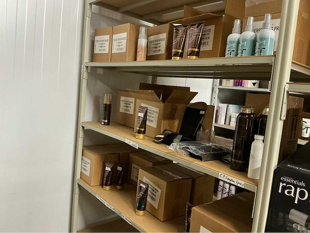 Magazijn voorraad diverse cosmetica (500x) - afbeelding 12 van  25