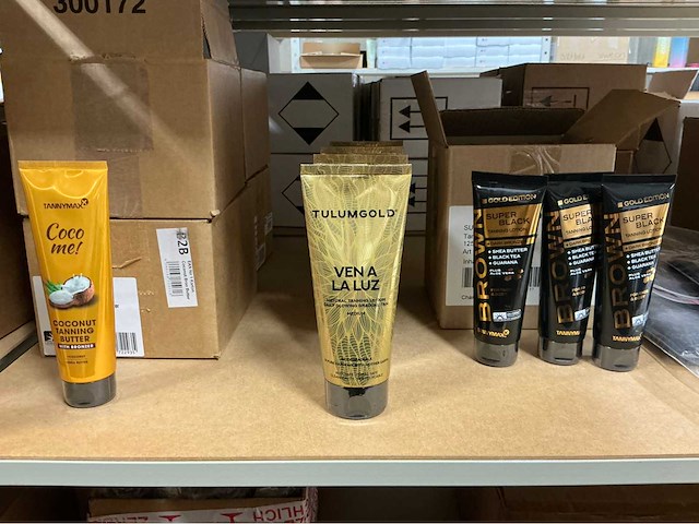 Magazijn voorraad diverse cosmetica (500x) - afbeelding 25 van  25