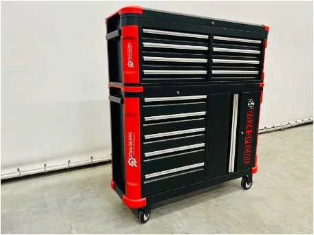 Magazijninventaris, machines, reinigingsmachines & intern transport