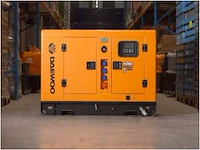 Magazijninventaris, machines, reinigingsmachines & intern transport