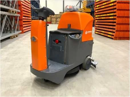 Magazijninventaris, machines, reinigingsmachines & intern transport