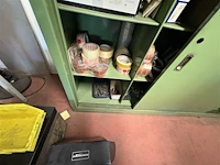 Magazijnkast met inhoud - afbeelding 8 van  19