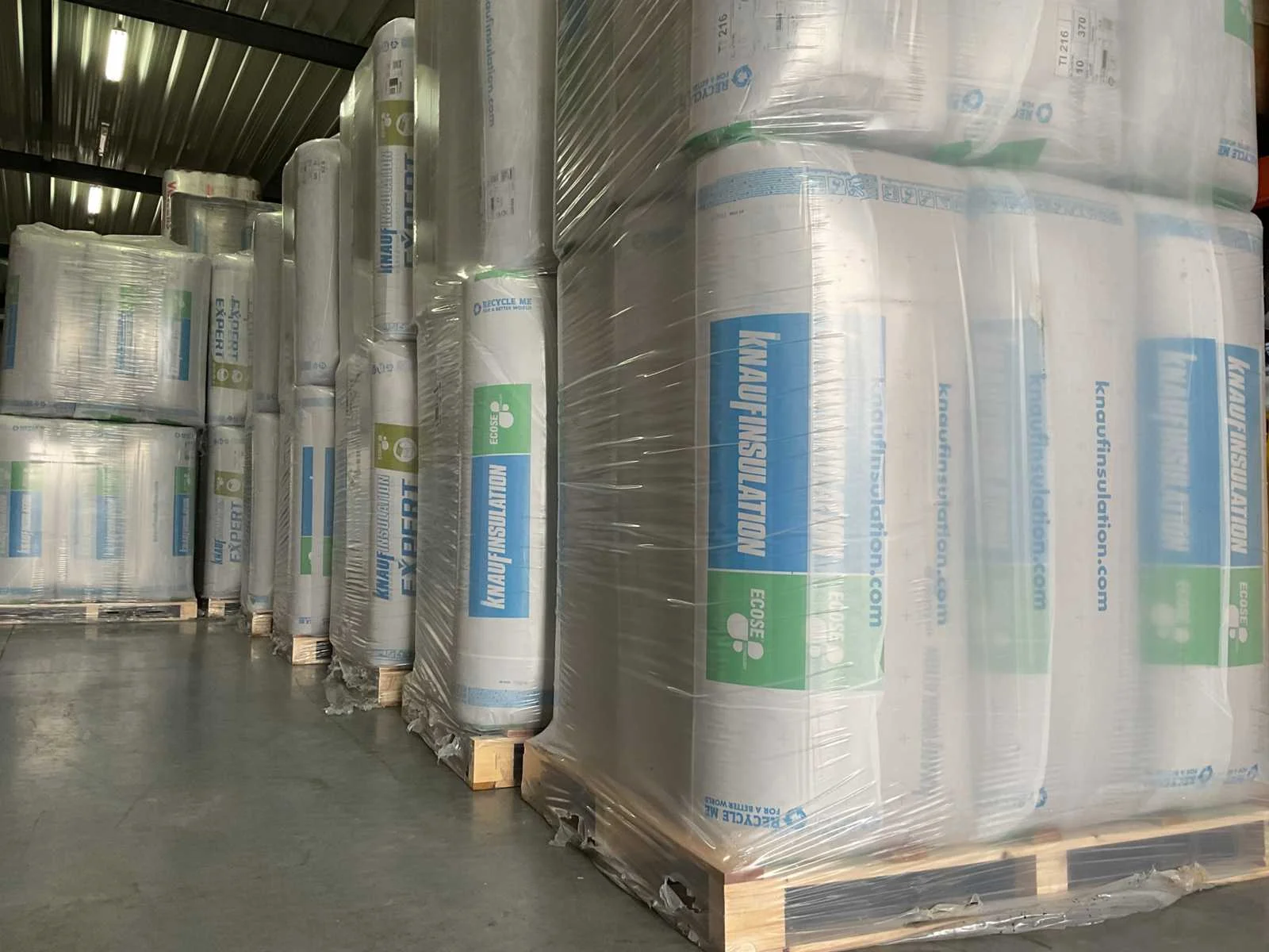 Magazijnopruiming van isolatie en toebehoren Magazijnopruiming van isolatie en toebehoren