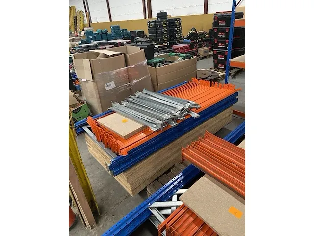 Magazijnrek 4 staanders - 24 liggers 190 cm + 24 halve dwarsliggers - afbeelding 3 van  3