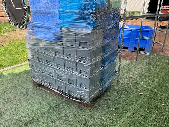 Magazijnstelling met opberg bakjes - afbeelding 7 van  8