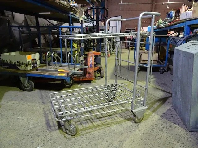 Magazijnwagen - afbeelding 1 van  3