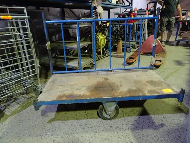 Magazijnwagen - afbeelding 1 van  3