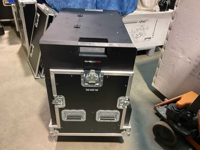 Magicfx mfx1603 bellenblazer rookmachine - afbeelding 2 van  9