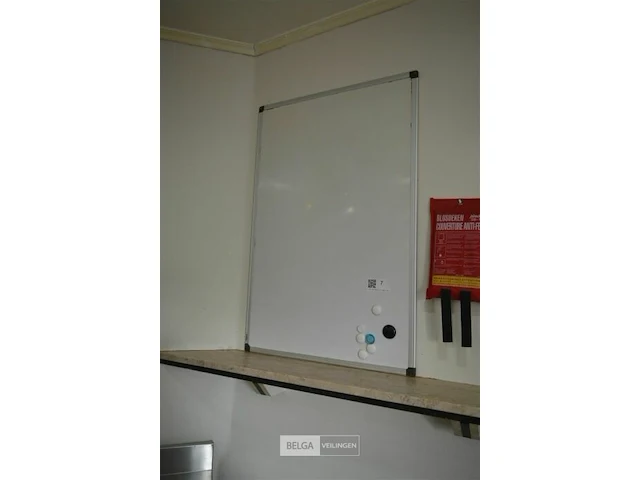 Magneetbord en blusdeken - afbeelding 1 van  1