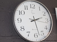 Magnetisch wandlandkaart plus wandklok - afbeelding 2 van  2