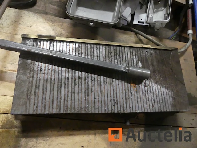 Magnetische lade (bankschroef) voor machine - afbeelding 4 van  7