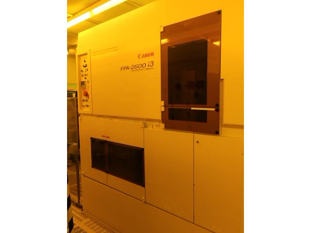 Mainframes - canon fpa 2500 i3 - 150mm i-line stepper - afbeelding 22 van  28