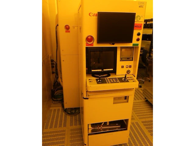 Mainframes - canon fpa 2500 i3 - 150mm i-line stepper - afbeelding 23 van  28
