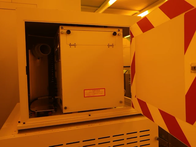 Mainframes - canon fpa 2500 i3 - 150mm i-line stepper - afbeelding 2 van  63
