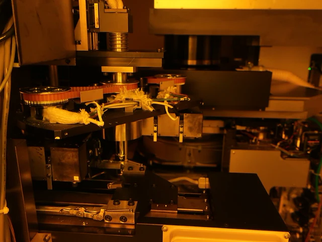 Mainframes - canon fpa 2500 i3 - 150mm i-line stepper - afbeelding 18 van  63